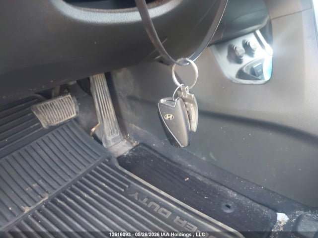 KM8SNDHF7GU137591 Hyundai Santa Fe Xl Limited