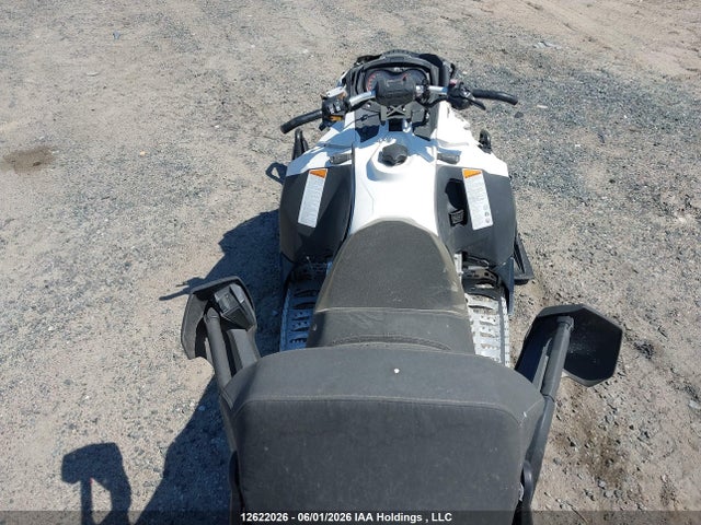2BPSETJA2JV000406 Skidoo Skidoo
