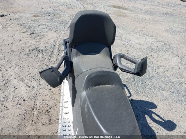 2BPSETJA2JV000406 Skidoo Skidoo