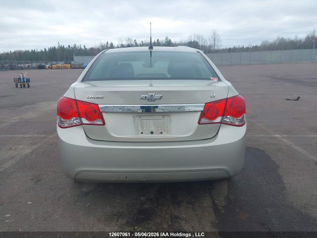 12607061 :رقم المزاد ، 1G1PC5SB7E7360794 vin ، 2014 Chevrolet Cruze 1lt مزاد بيع