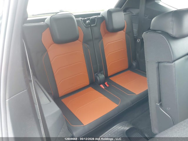 Продажа на аукционе авто 2018 Volkswagen Tiguan Highline, vin: 3VV4B7AX0JM146933, номер лота: 12608668