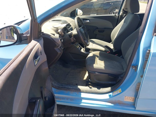 Продаж на аукціоні авто 2014 Chevrolet Sonic Ls Manual, vin: 1G1JB5EH6E4172634, номер лоту: 12617065