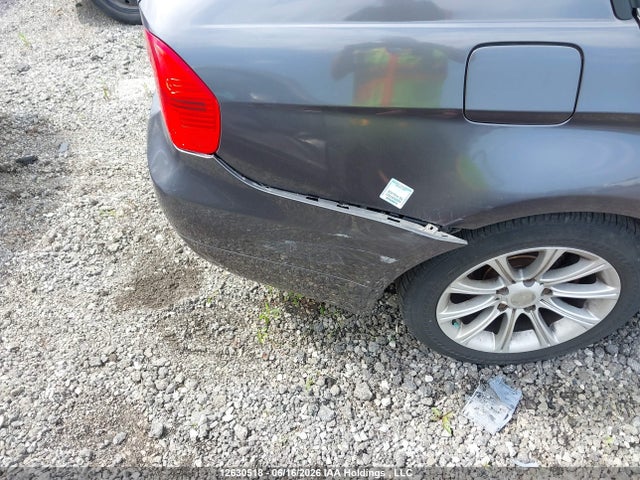 2006 Bmw 325 I მანქანა იყიდება აუქციონზე, vin: WBAVB13536KR66656, აუქციონის ნომერი: 12630518