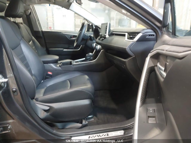 2022 Toyota Rav4 Xle/xle Premium მანქანა იყიდება აუქციონზე, vin: 2T3R1RFV4NC322849, აუქციონის ნომერი: 12630530