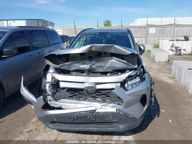 2021 Toyota Rav4 მანქანა იყიდება აუქციონზე, vin: 2T3B1RFV0MC171010, აუქციონის ნომერი: 12630534