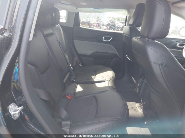 Jeep Compass North 2022 3C4NJDBB9NT104330 Image 8