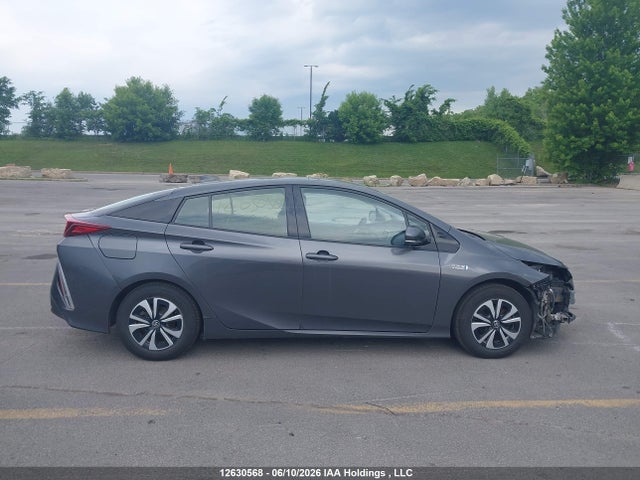 Toyota PRIUS PRIME 2017 JTDKARFP3H3021319 Image 14