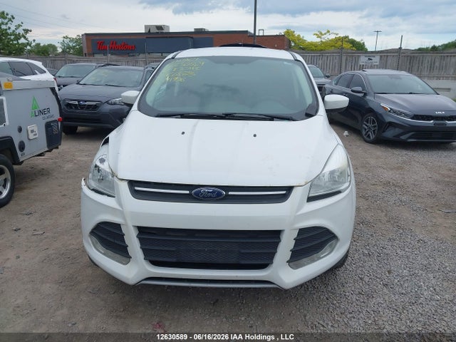 2016 Ford Escape მანქანა იყიდება აუქციონზე, vin: 1FMCU9GX4GUC68735, აუქციონის ნომერი: 12630589