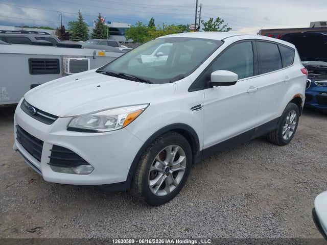 2016 Ford Escape მანქანა იყიდება აუქციონზე, vin: 1FMCU9GX4GUC68735, აუქციონის ნომერი: 12630589