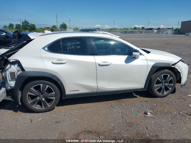 JTHP9JBHXM2045730 Lexus UX 250H