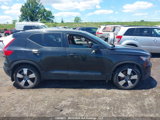 YV4162UK0L2337137 Volvo Xc40 T5 Momentum