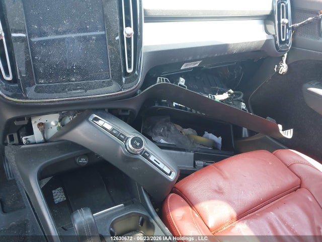 YV4162UK0L2337137 Volvo Xc40 T5 Momentum