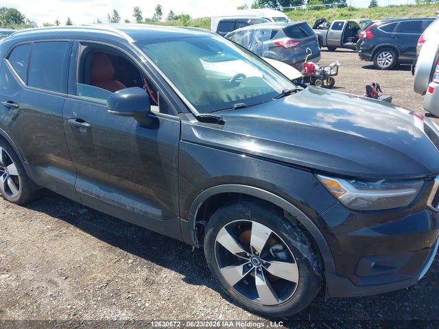 YV4162UK0L2337137 Volvo Xc40 T5 Momentum