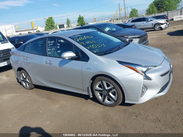 Продажа на аукционе авто 2018 Toyota Prius, vin: JTDKARFU2J3551373, номер лота: 12630682