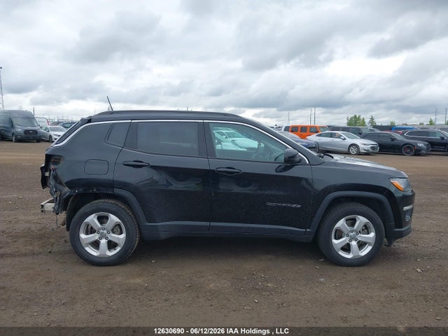 Jeep Compass Latitude 2018 3C4NJDBB2JT127958 Image 14