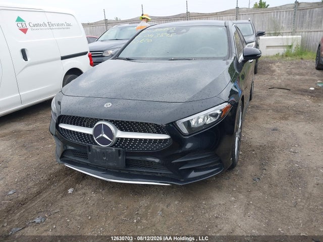 W1K3G4FB3LW043845 Mercedes-Benz A 220 4matic