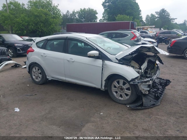 Ford FOCUS SE 2015 1FADP3K22FL352507 Image 14