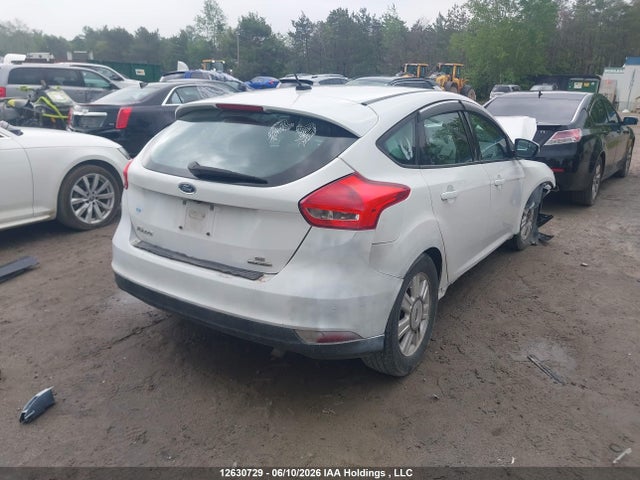 Ford FOCUS SE 2015 1FADP3K22FL352507 Image 4