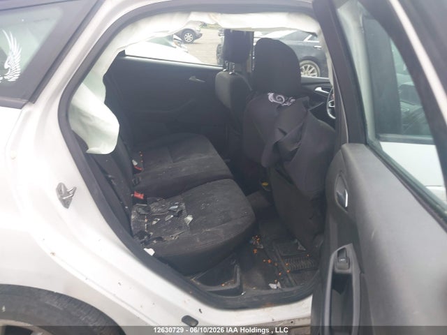 Ford FOCUS SE 2015 1FADP3K22FL352507 Image 8