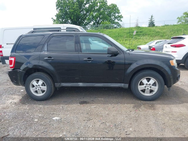 2010 Ford Escape Xlt Automatic მანქანა იყიდება აუქციონზე, vin: 1FMCU0DG7AKC02117, აუქციონის ნომერი: 12630733