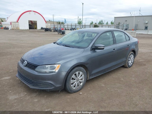 12630750 :رقم المزاد ، 3VW2K7AJ0EM217696 vin ، 2014 Volkswagen Jetta 2.0l Trendline+ مزاد بيع