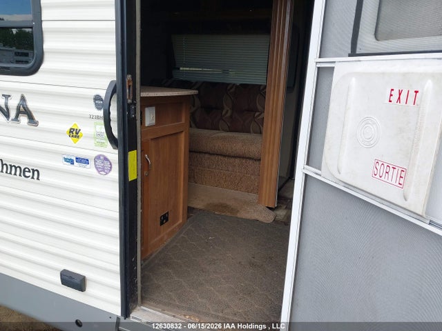 12630832 :رقم المزاد ، 5ZT2CAX8XFT006679 vin ، 2015 Coachmen Catalina مزاد بيع