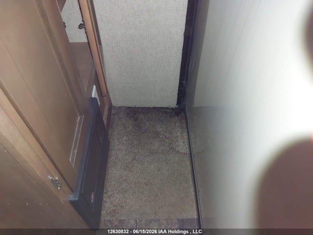 12630832 :رقم المزاد ، 5ZT2CAX8XFT006679 vin ، 2015 Coachmen Catalina مزاد بيع