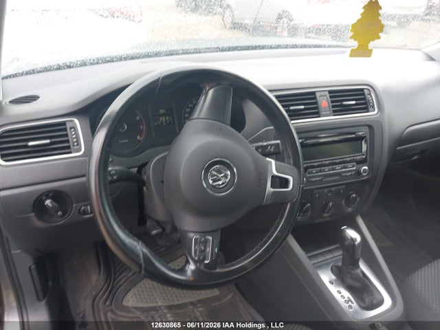 Продаж на аукціоні авто 2013 Volkswagen Jetta 2.0l Trendline/2.0l Trendline+, vin: 3VW2K7AJ3DM271430, номер лоту: 12630865