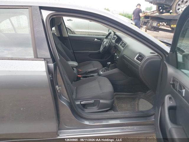 Продаж на аукціоні авто 2013 Volkswagen Jetta 2.0l Trendline/2.0l Trendline+, vin: 3VW2K7AJ3DM271430, номер лоту: 12630865