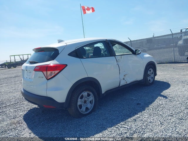 2017 Honda Hr-v Lx მანქანა იყიდება აუქციონზე, vin: 3CZRU6H32HM102089, აუქციონის ნომერი: 12630945