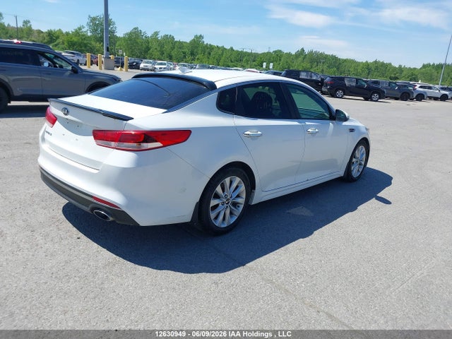 Продажа на аукционе авто 2017 Kia Optima Lx, vin: 5XXGT4L31HG142371, номер лота: 12630949