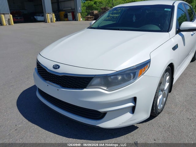 Продажа на аукционе авто 2017 Kia Optima Lx, vin: 5XXGT4L31HG142371, номер лота: 12630949