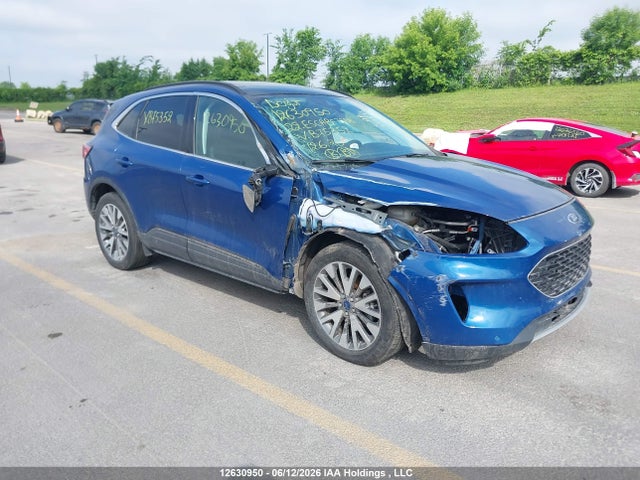 2022 Ford Escape Titanium მანქანა იყიდება აუქციონზე, vin: 1FMCU9J96NUB75352, აუქციონის ნომერი: 12630950