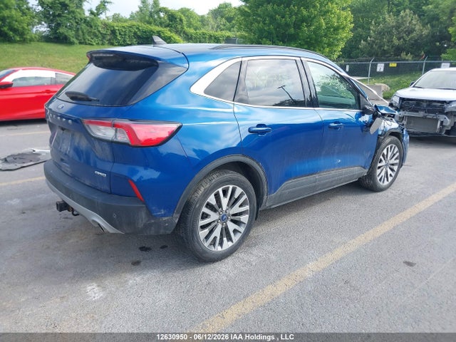 2022 Ford Escape Titanium მანქანა იყიდება აუქციონზე, vin: 1FMCU9J96NUB75352, აუქციონის ნომერი: 12630950