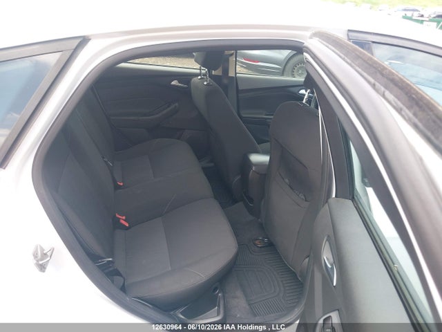 12630964 :رقم المزاد ، 1FADP3K26GL200196 vin ، 2016 Ford Focus مزاد بيع