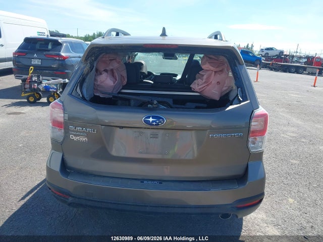 12630989 :رقم المزاد ، JF2SJESC6JH406234 vin ، 2018 Subaru Forester 2.5i Touring مزاد بيع