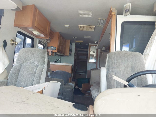Продажа на аукционе авто 1999 Fleetwood Southwind, vin: 3FCNF53S5XJA33065, номер лота: 12631001