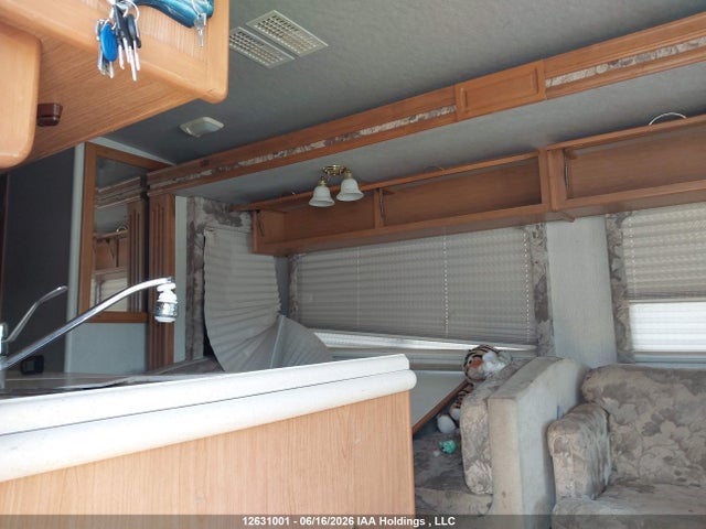 Продажа на аукционе авто 1999 Fleetwood Southwind, vin: 3FCNF53S5XJA33065, номер лота: 12631001