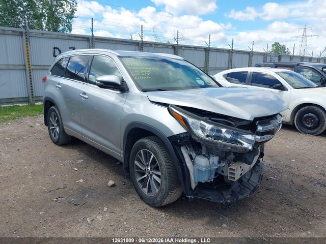2017 Toyota Highlander Se/xle მანქანა იყიდება აუქციონზე, vin: 5TDJZRFH3HS403846, აუქციონის ნომერი: 12631009
