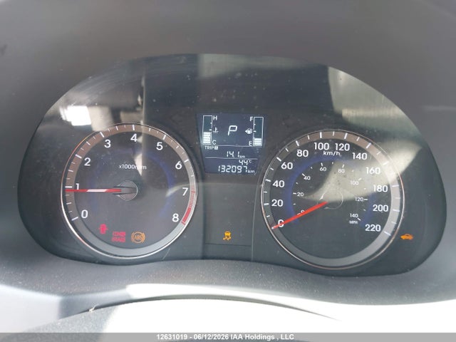 12631019 :رقم المزاد ، KMHCT4AE9HU182819 vin ، 2017 Hyundai Accent Se مزاد بيع