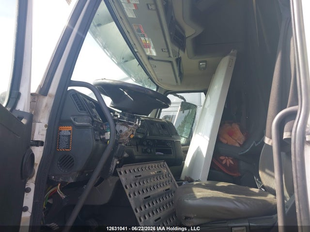 Volvo Vn L 2020 4V4NC9EH3LN241319 Image 8
