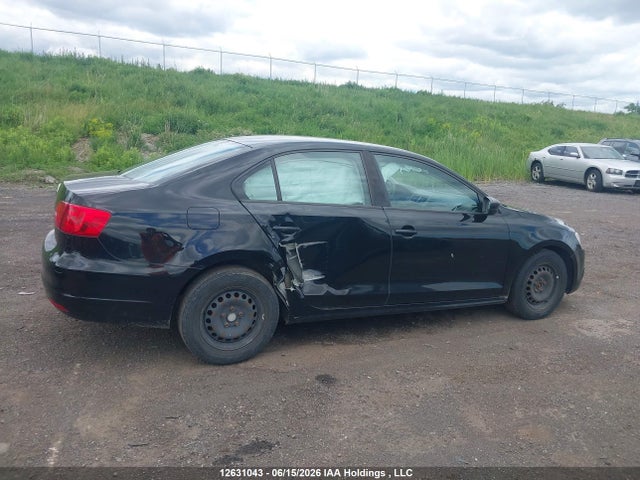 12631043 :رقم المزاد ، 3VW2K7AJ0BM328812 vin ، 2011 Volkswagen Jetta 2.0l Trendline/2.0l Trendline+ مزاد بيع