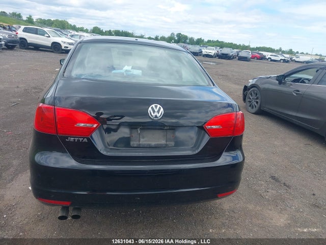 12631043 :رقم المزاد ، 3VW2K7AJ0BM328812 vin ، 2011 Volkswagen Jetta 2.0l Trendline/2.0l Trendline+ مزاد بيع