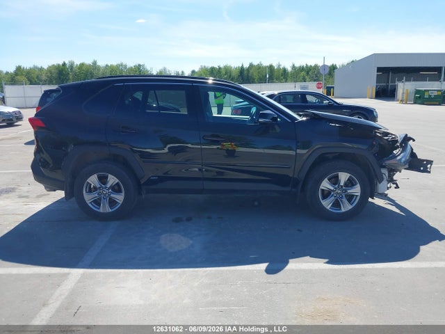 2022 Toyota Rav4 Hybrid Le მანქანა იყიდება აუქციონზე, vin: 2T3BWRFV3NW139301, აუქციონის ნომერი: 12631062