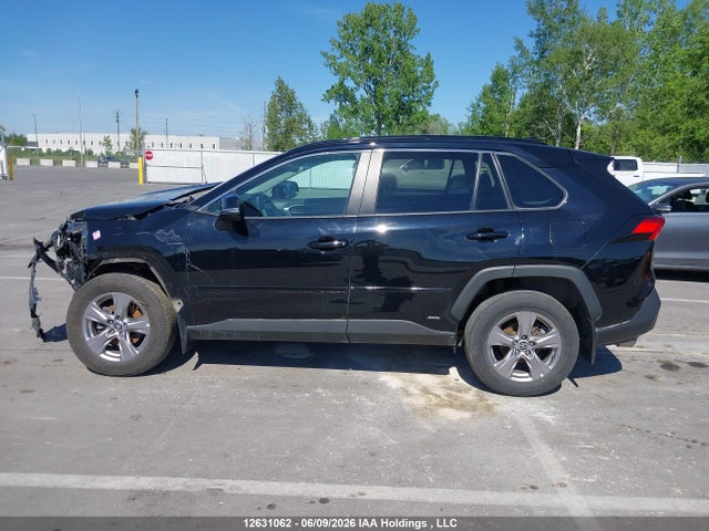 2022 Toyota Rav4 Hybrid Le მანქანა იყიდება აუქციონზე, vin: 2T3BWRFV3NW139301, აუქციონის ნომერი: 12631062