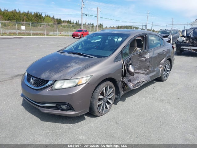 2013 Honda Civic Touring მანქანა იყიდება აუქციონზე, vin: 2HGFB2F74DH002843, აუქციონის ნომერი: 12631067
