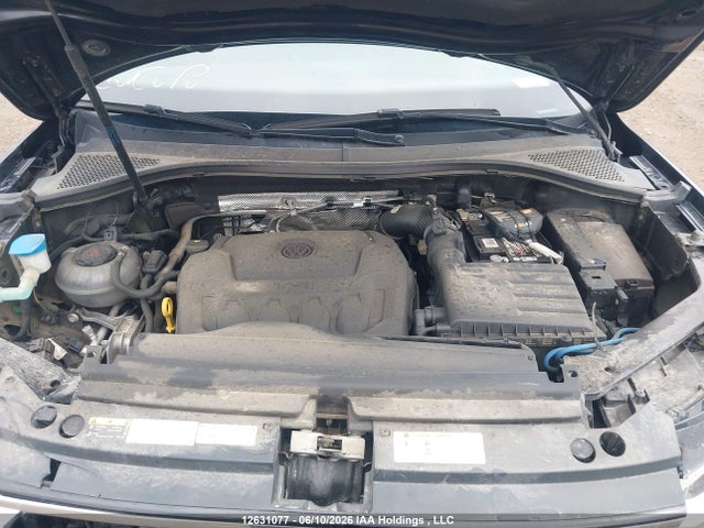 3VV4B7AX6NM132962 Volkswagen Tiguan Highline R-line