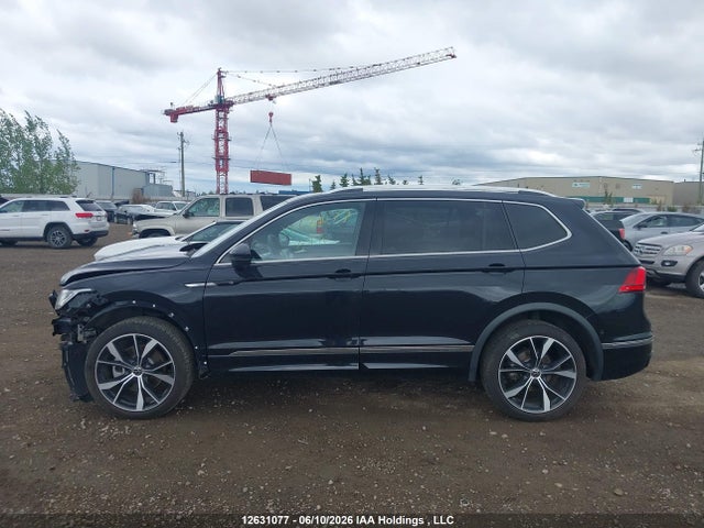 3VV4B7AX6NM132962 Volkswagen Tiguan Highline R-line