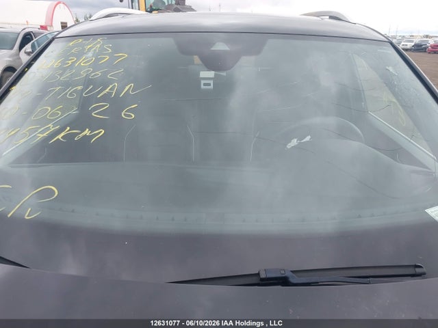 3VV4B7AX6NM132962 Volkswagen Tiguan Highline R-line