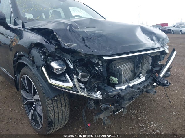 3VV4B7AX6NM132962 Volkswagen Tiguan Highline R-line